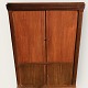 Large narrow cabinet in mahogany veneer and with 4 doors. Dimensions HxWxD 157x111x31 cm. Shows ...