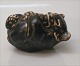 Royal 
Copenhagen 
Stoneware. RC 
21434 Brown 
bear cub - 
sucking paw on 
back 5 x 8 cm  
(1 49 234) ...