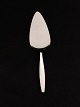 Georg Jensen 
Sterling Silver 
Cypress Cake 
Spade No 192. 
Design Tias 
Eckhoff. 22.5 
cm. subject ...