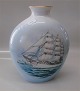 B&G 8872-5508  
Windjammer Vase 
Limited #1598 
af 2500 Design 
James E. 
Mitchell 1982 
Trainingship  
...