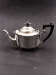 Silver plated English teapot L. 27 cm. nice condition item no. 558219