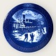 Royal 
Copenhagen, 
Christmas plate 
1993 "The 
Christmas 
guests arrive" 
18cm in 
diameter, 1st 
...