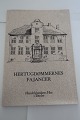 Hertugdømmernes 
Fajance
Udgivet af 
Handelsbankens 
Hus i Tønder
Sideantal 32
In a good ...