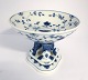 Bing & 
Gröndahl. 
Butterfly. Cake 
stand on foot. 
Model 66. 
Height 10.2 cm. 
Diameter 14 cm. 
(2. ...