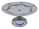 Bing & Grondahl 
Empire, cake 
stand.
The factory 
mark shows, 
that this was 
made between 
1948 ...