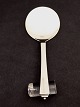 GEORG JENSEN 
Pyramid 
tartlet/cake 
spade 19 cm. 
sterling silver 
item no. 559604