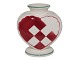 Aluminia, red Christmas heart vase.Factory first.Height 7.5 cm.There are two small ...