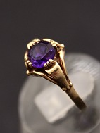 14 carat gold ring with amethyst
