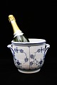 Rare Royal Copenhagen Blue Fluted Plain wine / champagne cooler with handle. 1.sort. from before ...