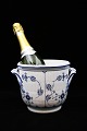 Rare Royal 
Copenhagen Blue 
Fluted Plain 
wine / 
champagne 
cooler with 
handle. 1.sort. 
from before ...
