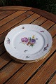 Royal 
Copenhagen full 
Saxon Flower 
with gold rim 
China porcelain 
dinnerware, 
Denmark. 
Dinner ...