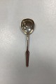 Congress Silver 
Plated Serving 
Spoon. Brand 
Cohr ATLA. 
Measures 17.9 
cm / 7.05 in.