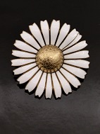 A Michelsen daisy brooch