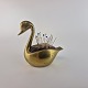 Svane af messing, med nålepude og nåleHøjde 8,5 cmBredde 5 cmLængde 9,5 cm