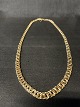 This necklace in 14 carat gold is both elegant and very exclusive. The chain has a flow, which ...