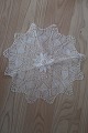 An old table 
centre /mat 
Round
Made by hand
In a very good 
condition
Articleno.: 
DG3