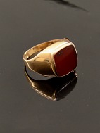14 carat gold ring with agate