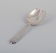 Georg Jensen 
Pyramid serving 
fork in 
sterling 
silver.
1915-1930 
hallmark.
In excellent 
...
