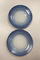 Bing and 
Grondahl Blue 
Tone/Seashell 
Hotel  Dinner 
Plate No. 
716/1009 - 
CHIPPED. 
Measures aprox. 
...
