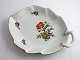 Bing & 
Grondahl. Saxon 
flower. Leaf 
shaped pickle 
dish. Model 
199. Length 25 
cm. (1 quality)