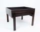 Accentuate your 
interior style 
with this 
elegant 
rosewood flower 
basin, fitted 
with a metal 
...