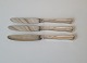Double fluted 
dinner knife in 
silver and 
steel 21 cm. 
Stamped the 
three towers - 
HS
Length 21 ...