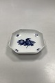 Royal 
Copenhagen Blue 
Flower Braided 
Square Tray No 
8089
Measures 
14,5cm x 14,5cm 
( 5.71 inch ...