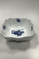 Royal 
Copenhagen Blue 
Flower Braided 
Bowl No 8228
Measures 24cm 
x 24cm x 8cm  / 
9.45 inch x ...