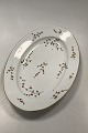 Royal 
Copenhagen 
Berberis Large 
Serving Tray
Measures 
46,5cm x 31cm ( 
18.31 inch x 
12.20 inch ...