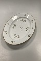 Royal 
Copenhagen 
Pattern 171 ( 
similar to 
Berberis ) 
Serving Tray No 
9039
Measures 
45,5cm x ...