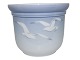 Royal 
Copenhagen, 
Seagull without 
gold edge, 
flower pot.
Decoration 
number 669.
Factory ...