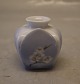 Royal 
Copenhagen  
069-303 RC 
Small vase with 
card holder 5 
cm Art Nouveau 
white flower 
...