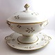 Red berries 
(barberry). 
Royal 
Copenhagen. 
Terrine with 
base. Model 
84/9032. Height 
28 cm. ...