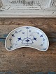 B&G Blue Fluted 
moon-shaped 
dish
Factory first
Dimension 11,5 
x 19,5 cm.
Produced 
between 1915-48
