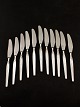 Set of 11 Savoy 
silver plated 
dinner knives 
21.5 cm. Item 
No. 573386