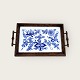 Earthenware 
tray with blue 
flower pattern, 
Wooden frame 
and wooden 
handle, 38cm x 
24cm *Nice ...