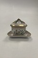 Royal 
Copenhagen 
Flora Danica 
triangular 
creme cup No 
259  or No 3515 
 
Latin Name: 
Saxifraga ...