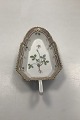 Royal 
Copenhagen 
Flora Danica 
Pickle Dish 
with Handle No 
3543. 
Latin Name: 
Anemone ...