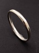 Hans Hansen 
sterling silver 
bangle 205 in. 
D. 6.3 cm. 
subject no. 
576978