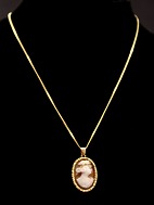 Came pendant   and 14 carat gold chain