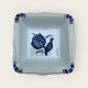 Royal 
Copenhagen, 
Trankebar, 
small dish, 
Tulip #4065/ 
1270, 7.5cm/ 
7.5cm, Design 
Christian ...