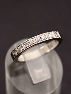 14 karat hvidguld ring med diamanter