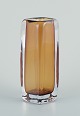 Vicke 
Lindstrand for 
Kosta Boda, 
Sweden. Art 
glass vase ...