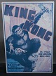 Enamel sign 
with King Kong 
in good 
condition. 
On the back at 
the bottom it 
says: 
1933 RKO ...