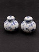 Royal 
Copenhagen blue 
fluted 
salt/pepper 
bottles 1/711 
!/712 1st 
sorting item 
no. 579178