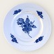 Royal 
Copenhagen, 
Braided blue 
flower, Cake 
plate #10/ 
8093, 17.5cm in 
diameter, 
employee ...