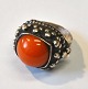 Arabic silver 
ring with 
carnelian, 20th 
century. 
Unstamped. 
Size: 49/50.