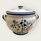 Syberg keramik, 
Blå terrin, 
21cm høj, 30cm 
bred, *Terrinen 
er limet og 
charmerende 
uperfekt*