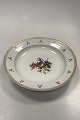 Early Royal 
Copenhagen 
Flora Danica 
Pearl Pattern 
plattern with 
flowers 
1780-1790
Måler 32cm ...