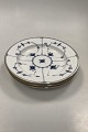 Set of 3 Royal 
Copenhagen Blue 
Fluted Plain 
Deep Plate with 
Gold
Measures 
23,3cm / 9.17 
...